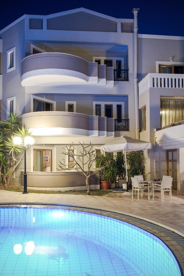 Stavroula Palace Aparthotel